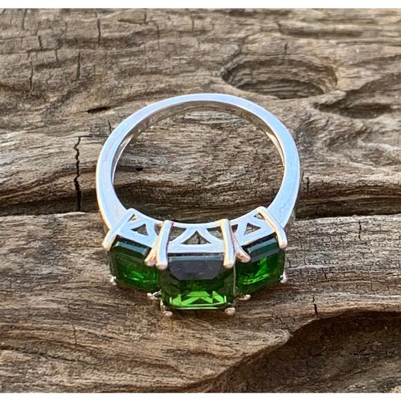 Emerald Cut Three Stone Chrome Diopside Sterling Silver Ring, Size 6.75 - Picture 3 of 6